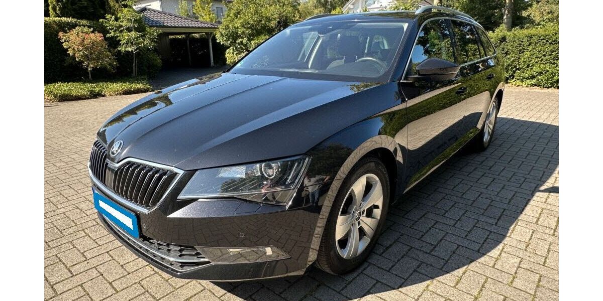 Skoda Superb 149.000 km 14.900 &euro; Bremen 28357