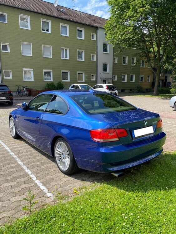 BMW E 320 158.000 km 9.850 € Wolfsburg 38440