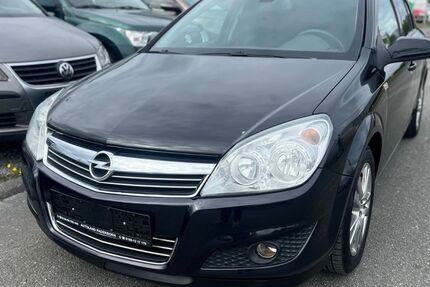 Opel Astra 137.335 km 4.390 € Paderborn 33104