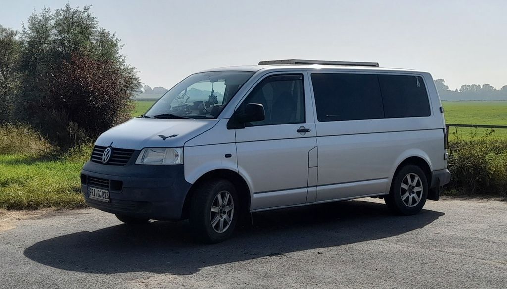 VW T5 Caravelle 303.400 km 8.999 &euro; Bockhorn 26345
