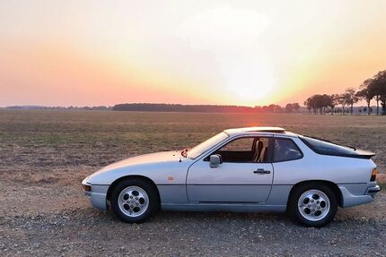 Porsche 924