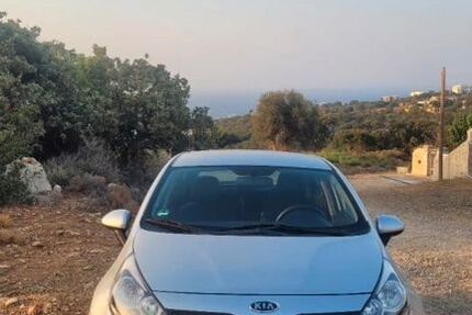 Kia Rio 126.700 km 4.100 &euro; München 85540