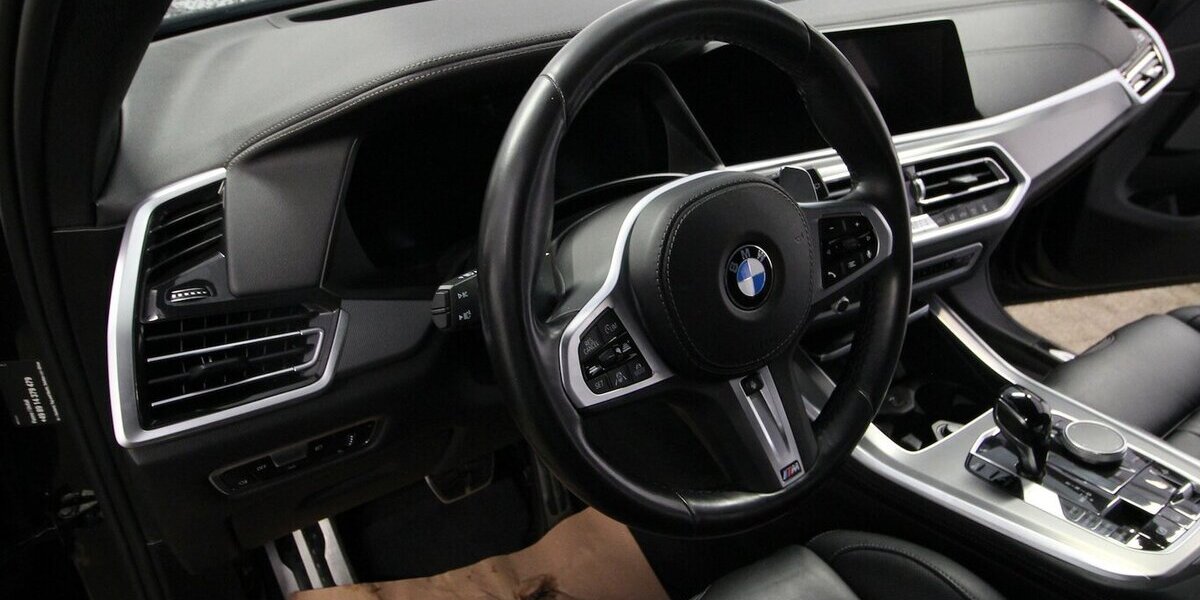 BMW X5 xDrive 40d M Sport LUFT+AHK+PANO-DACH+HEAD-UP 151.379 km 56.500 &euro; Hagenow 19230