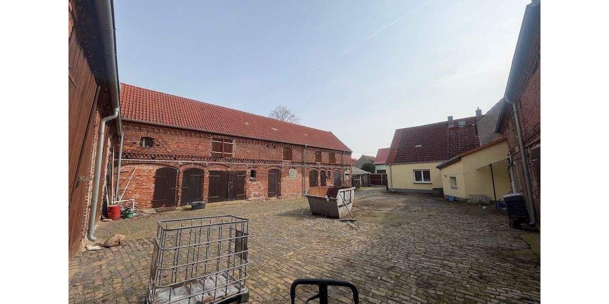 Einfamilienhaus Ziesar - 6 Zimmer, 207 m&sup2;, 240.000&euro; | Angebot:25880728