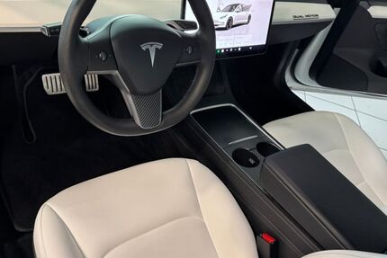 Tesla Model 3 55.000 km 30.555 &euro; NEU ISENBURG 63263