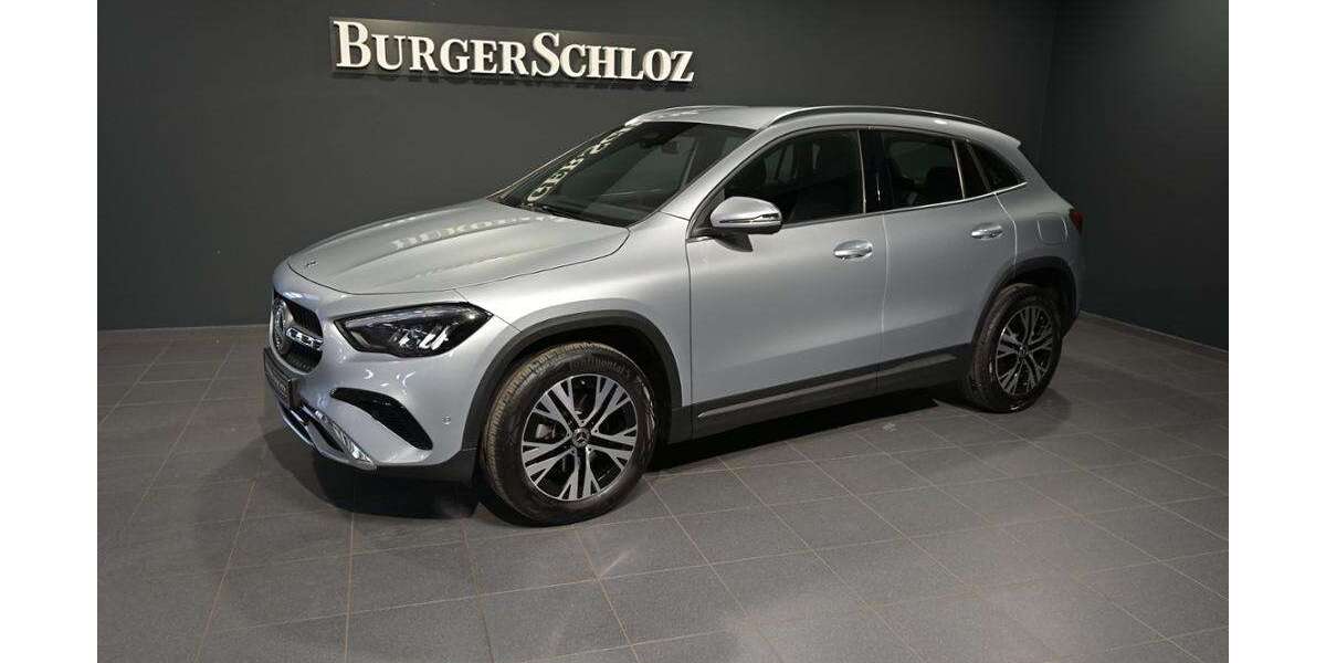 Mercedes-Benz GLA 180 17.800 km 32.380 &euro; Waiblingen 71332