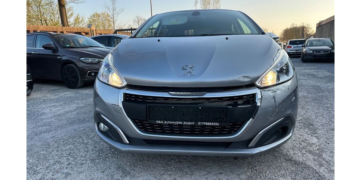 Peugeot 208 166.900 km 4.999 &euro; Alsdorf 52477