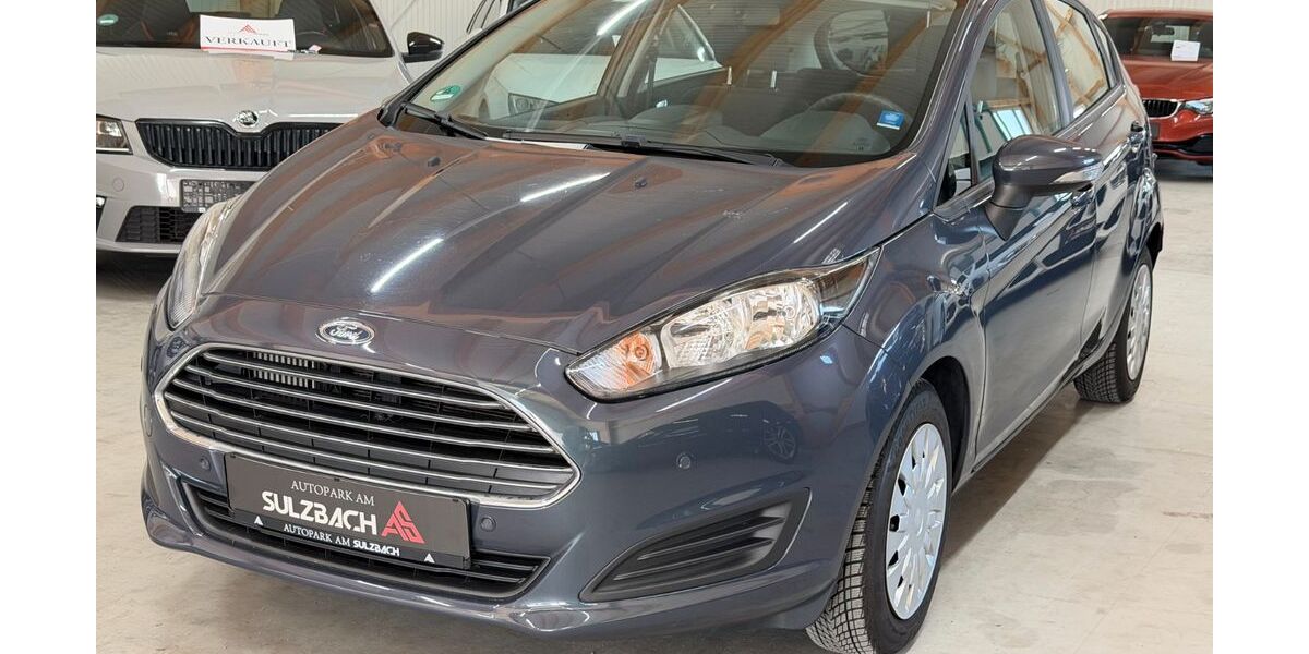 Ford Fiesta 124.400 km 6.490 &euro; Denkingen 78588