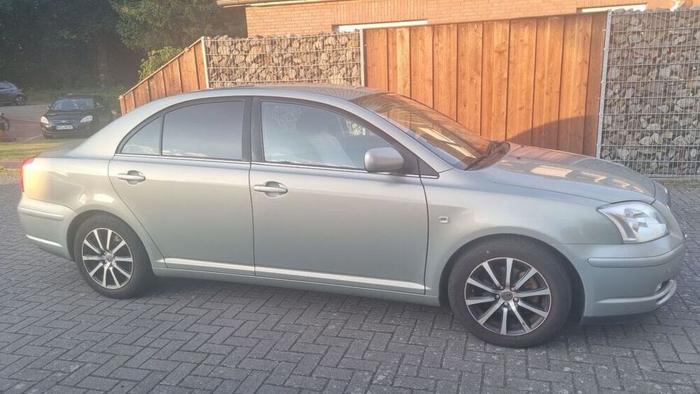 Avensis