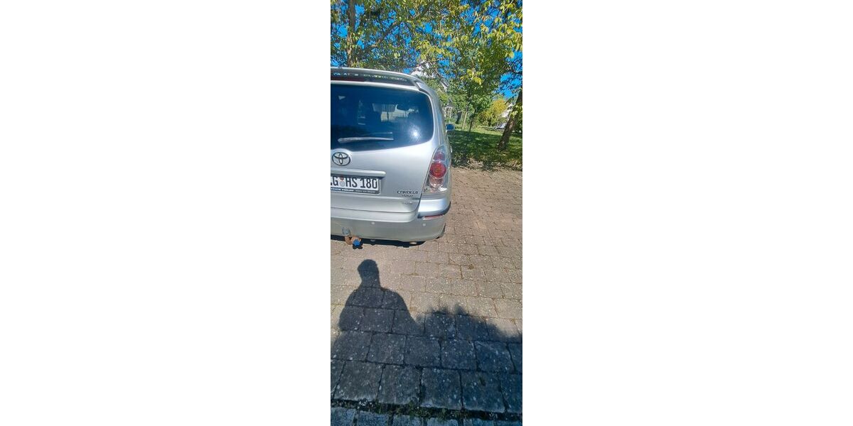 Toyota Corolla Verso 192.375 km 3.350 &euro; Ziertheim 89446