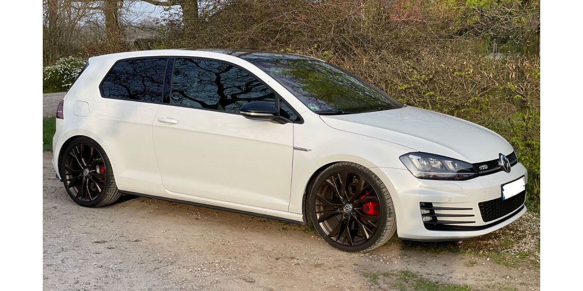 VW Golf 227.900 km 9.499 &euro; Straelen 47638