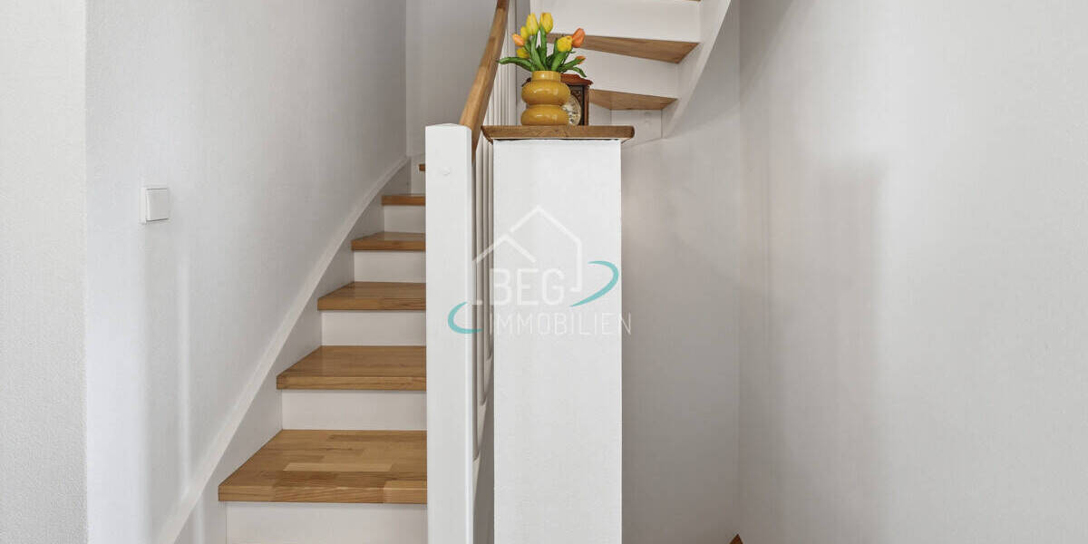 Reihenmittelhaus Waiblingen Neustadt - 4 Zimmer, 135 m&sup2;, 595.000&euro; | Angebot:26242328