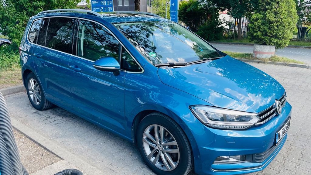 VW Touran 134.858 km 17.000 &euro; München 81373