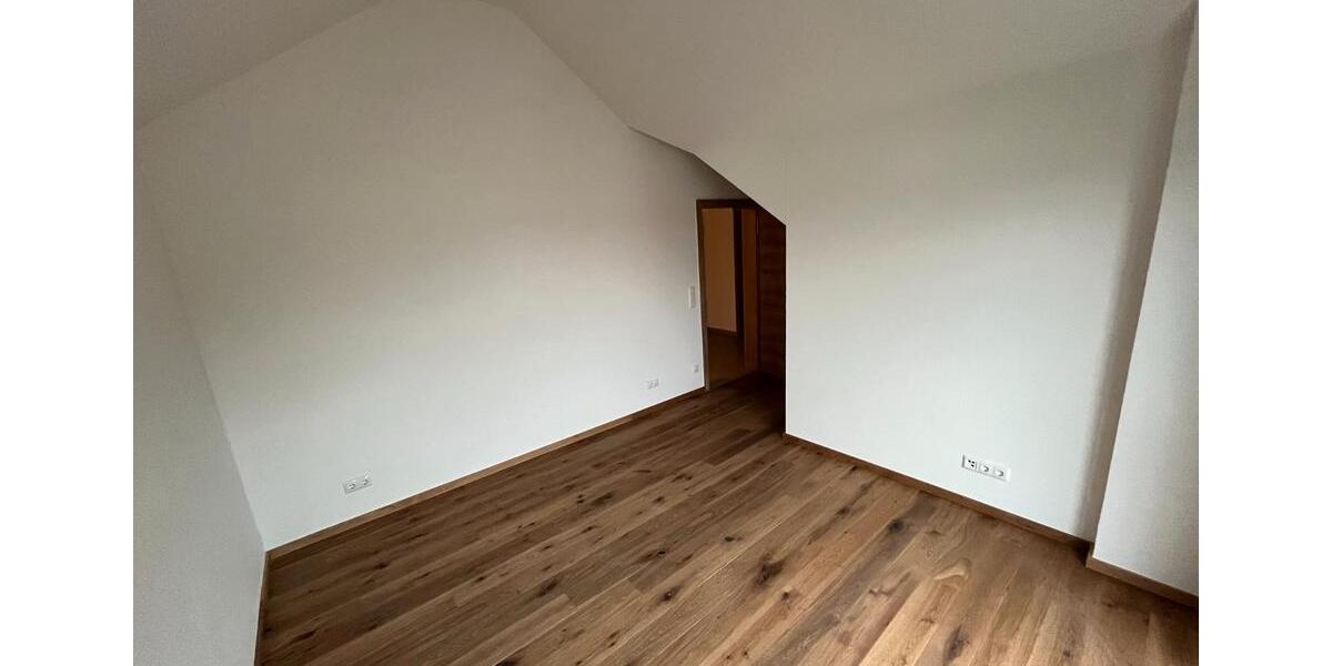Etagenwohnung Töging am Inn - 2 Zimmer, 86 m&sup2;, 950&euro; | Angebot:26586923