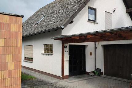 EfH mit Garage und Garten zimmer