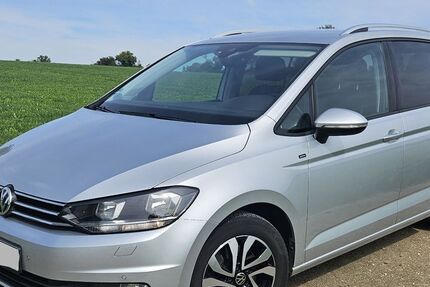 VW Touran 104.000 km 19.950 € Münsingen 72525