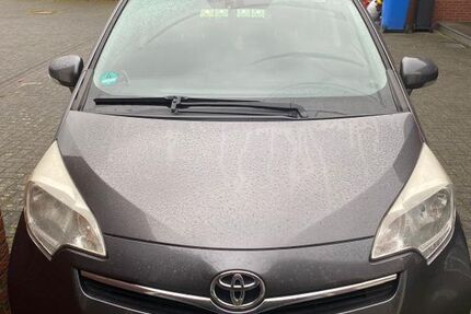 Toyota Verso-S 166.000 km 5.650 &euro; Lengerich 49525
