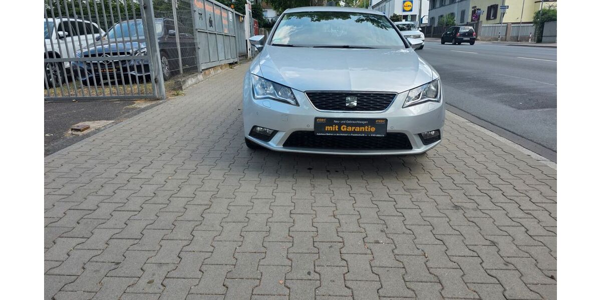 Seat Leon 107.000 km 8.950 &euro; Offenbach 63071