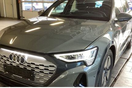 Audi Q8 e-tron 26.350 km 49.940 &euro; Hamburg 22419