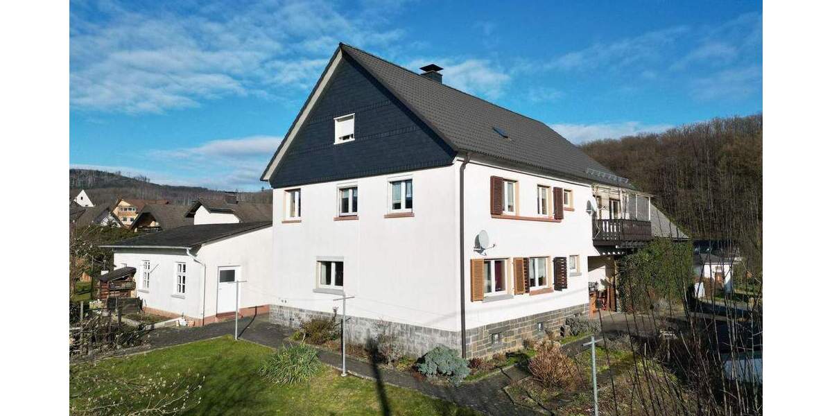 Einfamilienhaus Bergneustadt - 8 Zimmer, 182 m&sup2;, 339.000&euro; | Angebot:25371801