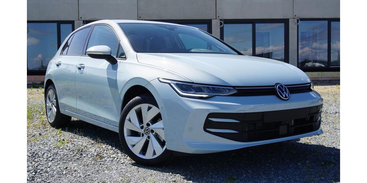 VW Golf 3.950 km 28.795 &euro; Parkstetten 94365
