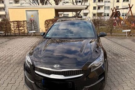 Kia XCeed 84.000 km 16.500 &euro; München 80689
