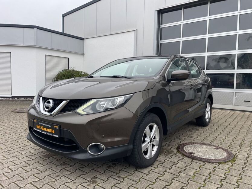 Nissan Qashqai 111.617 km 10.490 € Korbach 34497