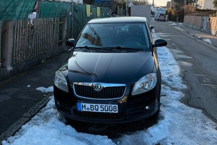 Skoda Fabia 37.000 km 9.500 &euro; München 81249