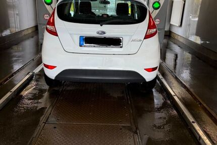 Ford Fiesta 237.500 km 1.700 &euro; Schöllnach 94508