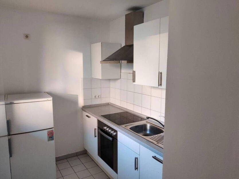 2 Zi- Whg ,mit überdachter Terrasse und Gartenmitbenutzung, sehr zentral aber ruhig in München Laim