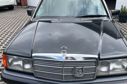 Mercedes-Benz 190 232.000 km 8.450 &euro; Krefeld 47809