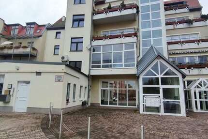 Wohnung zum Mieten in Bitterfeld-Wolfen OT Bitterfeld 245 € 40.91 m²