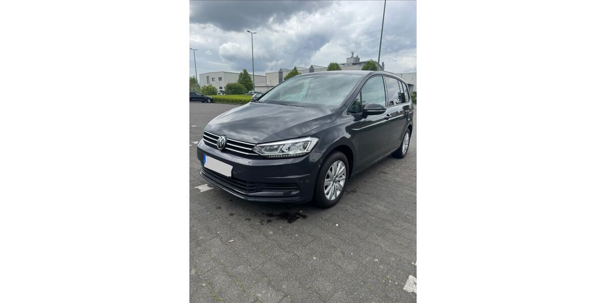 VW Touran 153.200 km 14.500 &euro; Aachen 50078