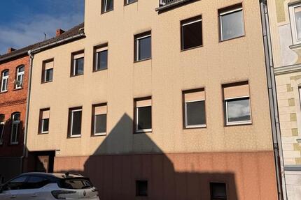 Haus Tangerhütte - 8 Zimmer, 220 m&sup2;, 155.000&euro; | Angebot:26394678