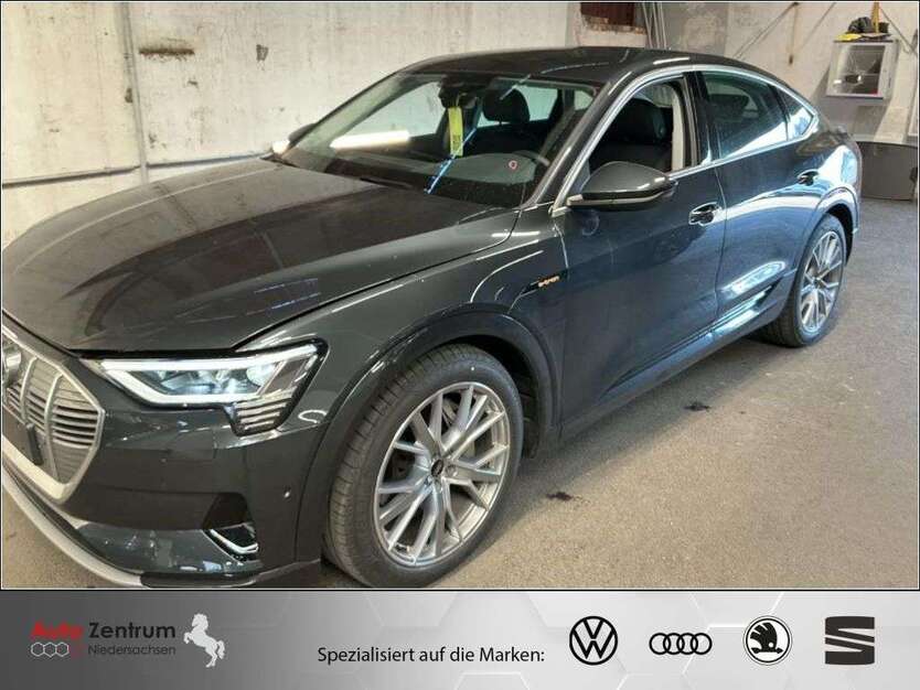 Audi e-tron 36.500 km 34.770 € Helmstedt 38350