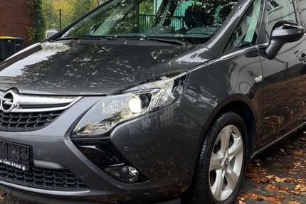 Opel Zafira 153.000 km 7.490 &euro; Siegen 57078