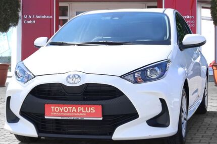 Toyota Yaris 50.717 km 13.490 € Brandenburg 14776