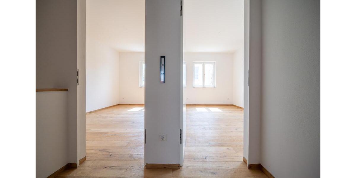 Doppelhaushälfte Aufhausen - 4 Zimmer, 135 m&sup2;, 1.350&euro; | Angebot:25229016