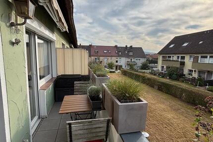 Helle 4 Zimmer Wohnung mit Balkon + Garage in Hameln 4 zimmer