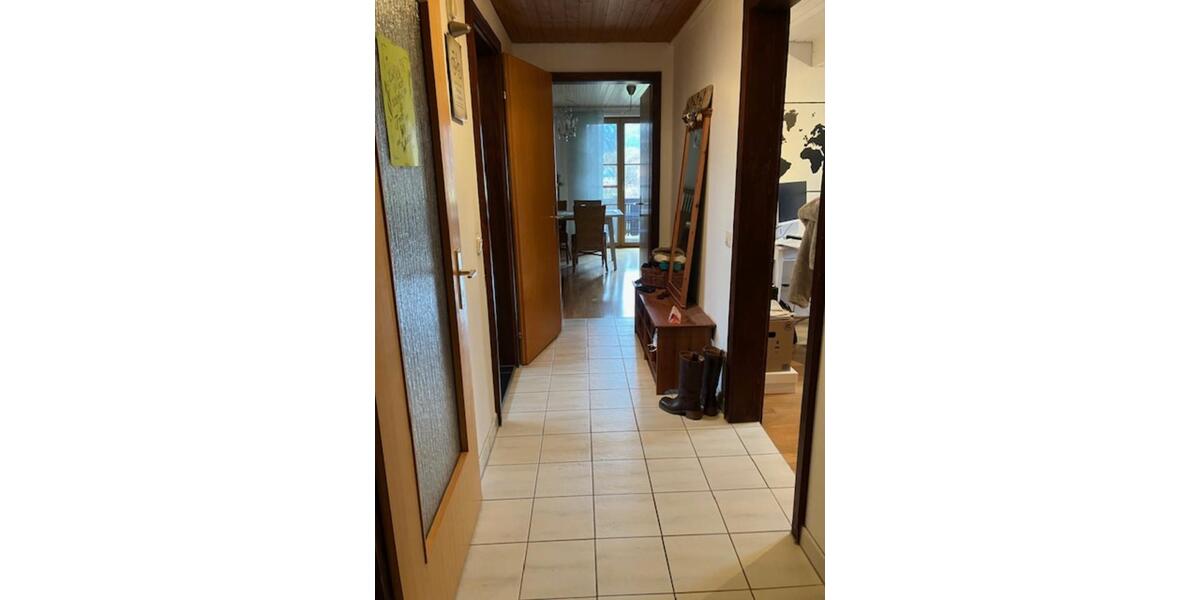 Dachgeschoßwohnung Bergen - 3 Zimmer, 73 m&sup2;, 1.100&euro; | Angebot:25281049