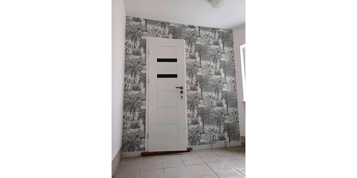 Dachgeschoßwohnung Plauen Bahnhofsvorstadt - 2.5 Zimmer, 48 m&sup2;, 80.000&euro; | Angebot:27464760
