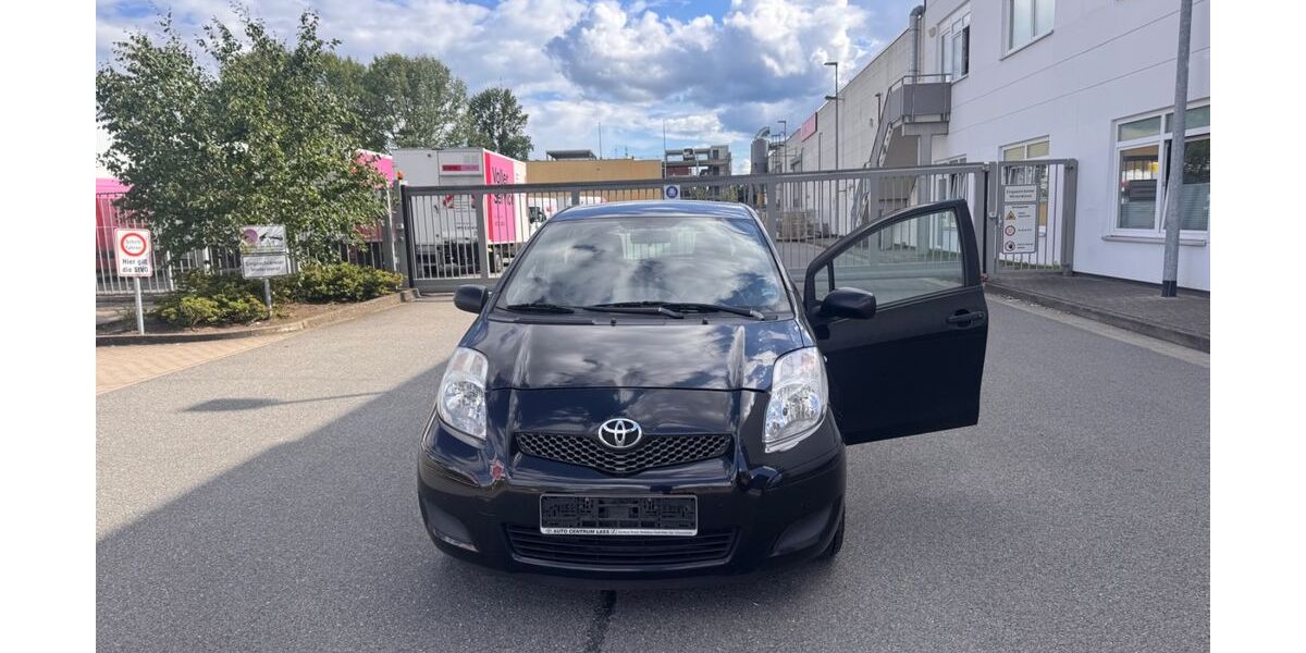 Toyota Yaris 195.000 km 2.500 &euro; Hamburg 22115