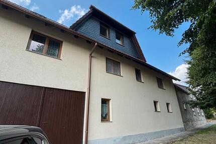 Haus Allstedt - 4 Zimmer, 200 m&sup2;, 1.500&euro; | Angebot:27533175