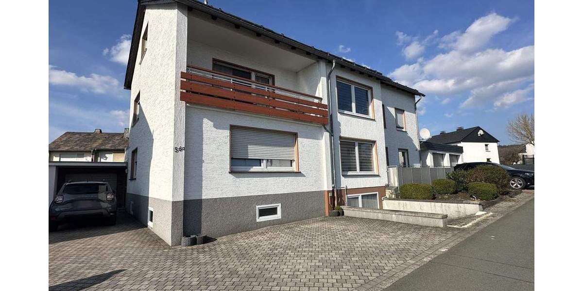 Mehrfamilienhaus, Wohnhaus Meschede - 9 Zimmer, 217 m&sup2;, 325.000&euro; | Angebot:25880131