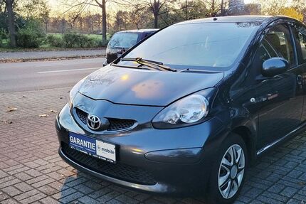 Toyota Aygo (X) 117.000 km 2.990 € Ludwigshafen am Rhein 67059