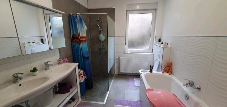 4-Zimmer-EW mit 2 Eingängen in Neunkirchen City 4 zimmer