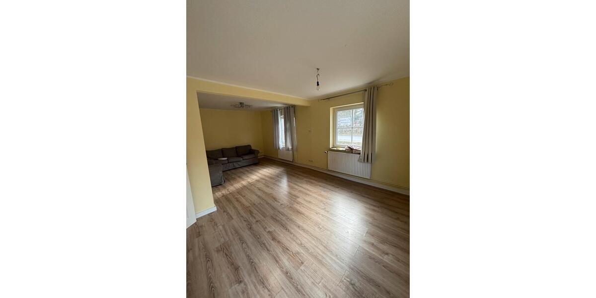 Einfamilienhaus Halstenbek - 3.5 Zimmer, 100 m&sup2;, 980&euro; | Angebot:26664139