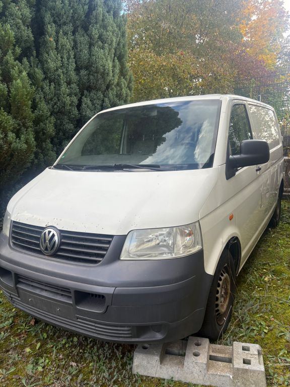 VW T5 Transporter 300.000 km 6.500 € Öhringen 74613