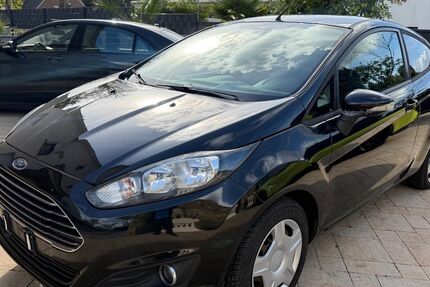 Ford Fiesta 186.213 km 2.450 &euro; Versmold 33775
