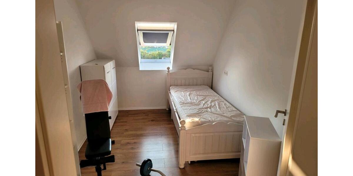 Einfamilienhaus Tasdorf - 8 Zimmer, 185 m&sup2;, 2.300&euro; | Angebot:24840038